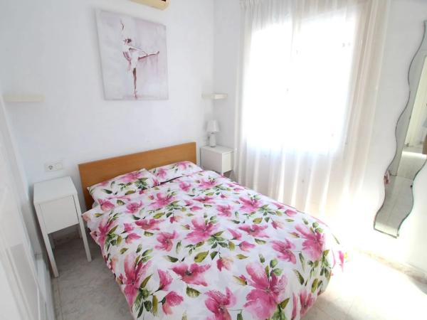 Casa independiente en calle Oceanía