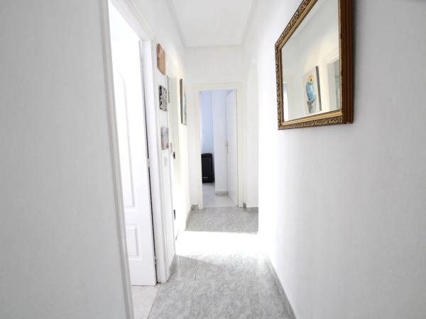 Casa independiente en calle Oceanía