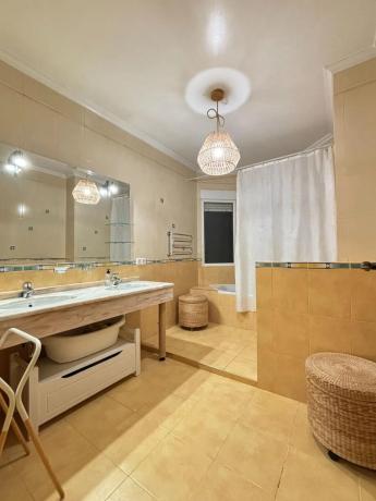 Casa independiente en calle de los Almendros, 31