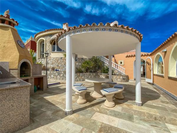 Casa independiente en paseo de Bo Astrom Nˡ 101