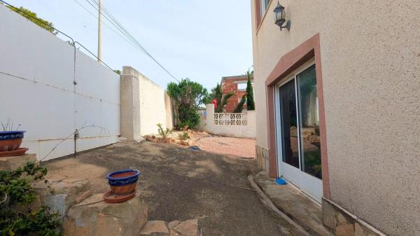 Casa independiente en calle Colina