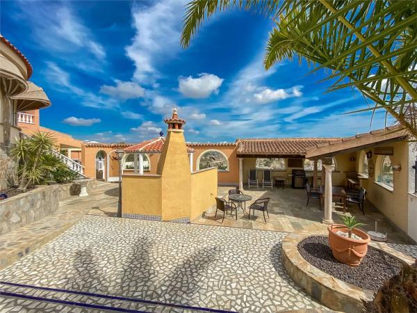 Casa independiente en paseo de Bo Astrom Nˡ 101