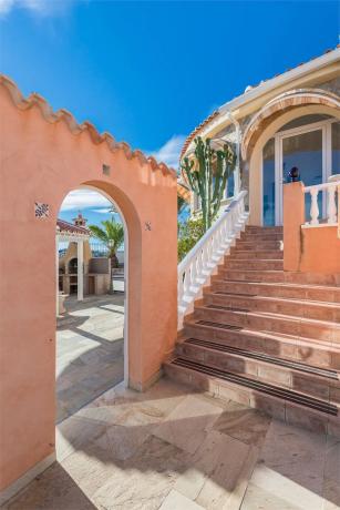 Casa independiente en paseo de Bo Astrom Nˡ 101