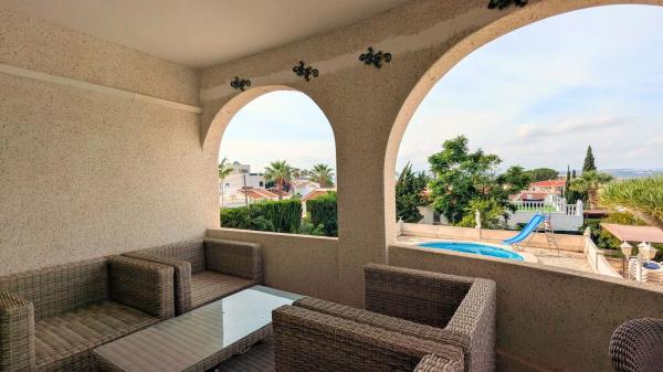 Casa independiente en calle Colina