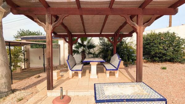 Casa independiente en calle Colina