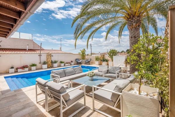 Casa independiente en calle Murillo