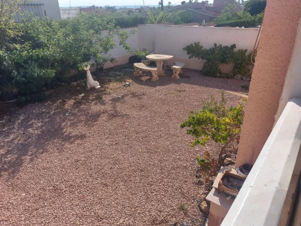 Casa independiente en avenida de las Naciones, 185