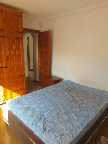 Casa independiente en avenida de las Naciones, 185