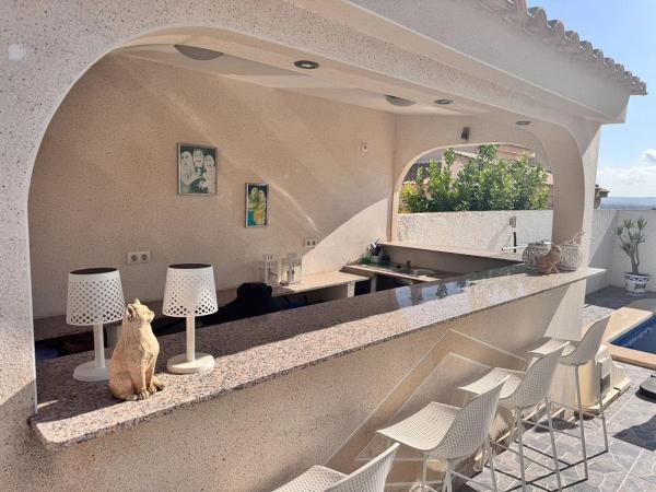 Casa independiente en calle Sorolla, 57