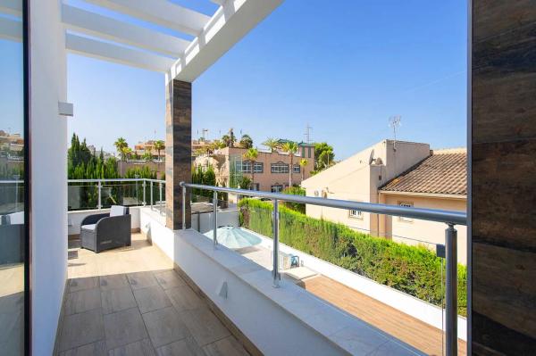 Casa independiente en calle Jupiter, 9