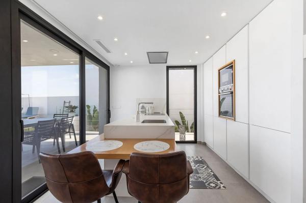 Casa independiente en avenida del Recorral