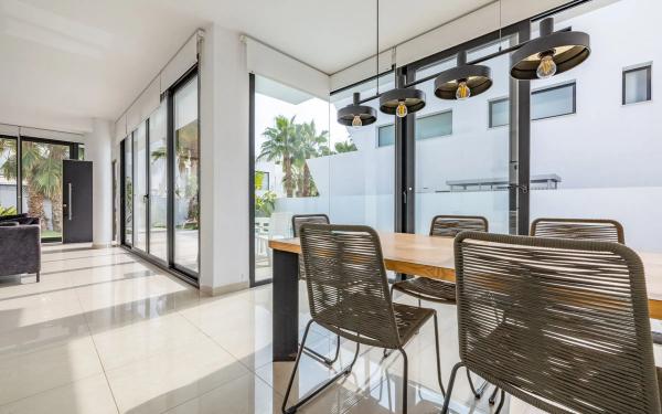 Casa independiente en avenida Guatemala