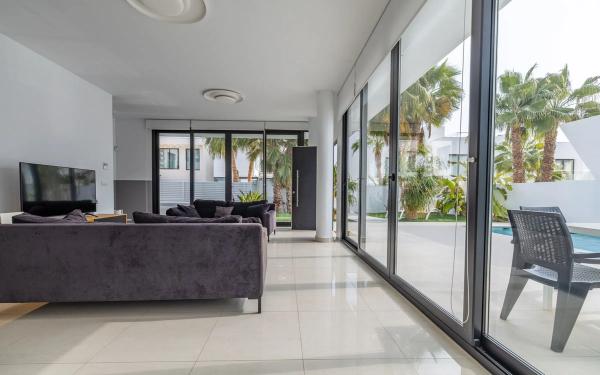 Casa independiente en avenida Guatemala