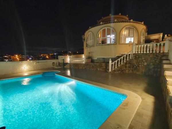 Casa independiente en calle Sierra de Monserrat, 32