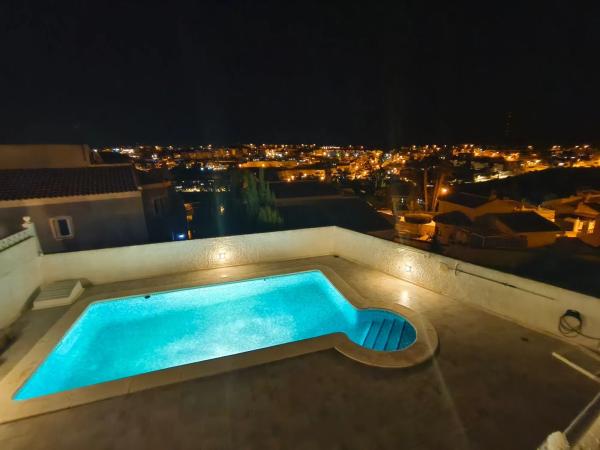 Casa independiente en calle Sierra de Monserrat, 32