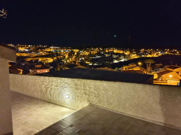 Casa independiente en calle Sierra de Monserrat, 32