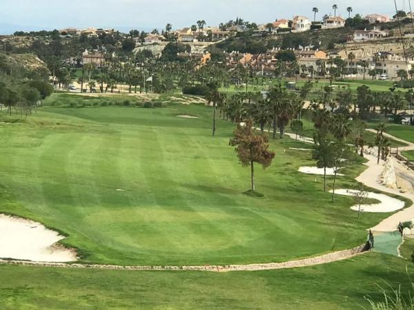 Casa independiente en calle Sierra de Monserrat, 32