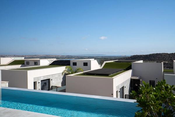 Casa independiente en avenida del Recorral