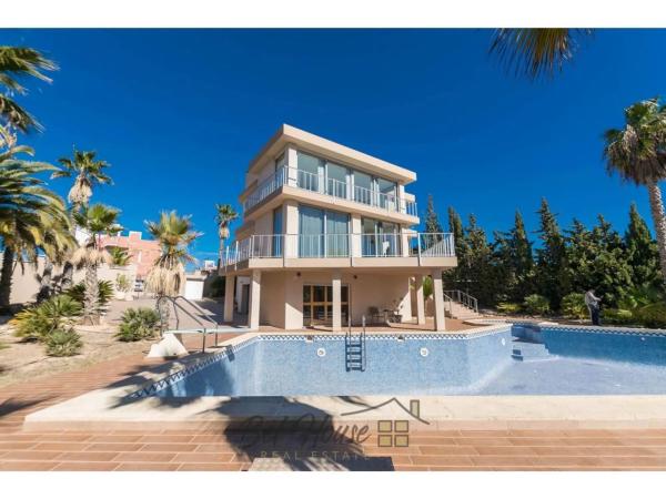 Casa independiente en calle Numero 5, 11