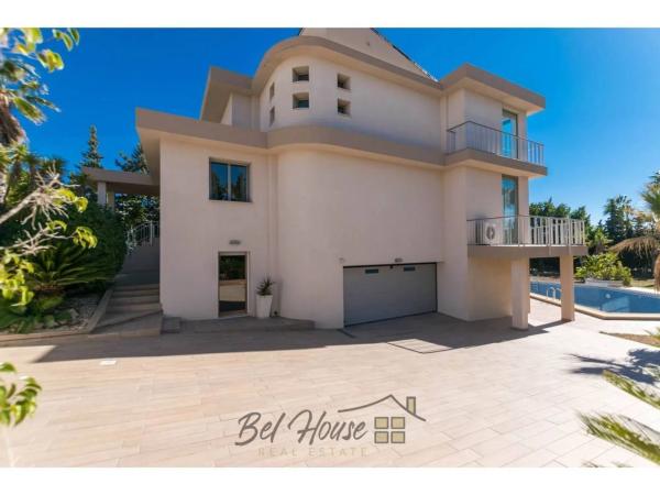 Casa independiente en calle Numero 5, 11