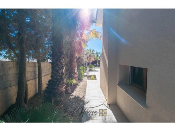 Casa independiente en calle Numero 5, 11