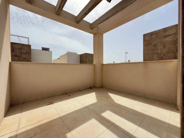 Casa independiente en avenida Argentina, 1