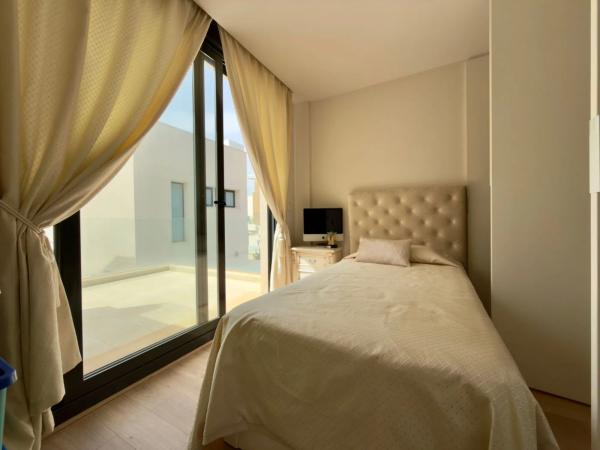 Casa independiente en avenida Argentina, 1