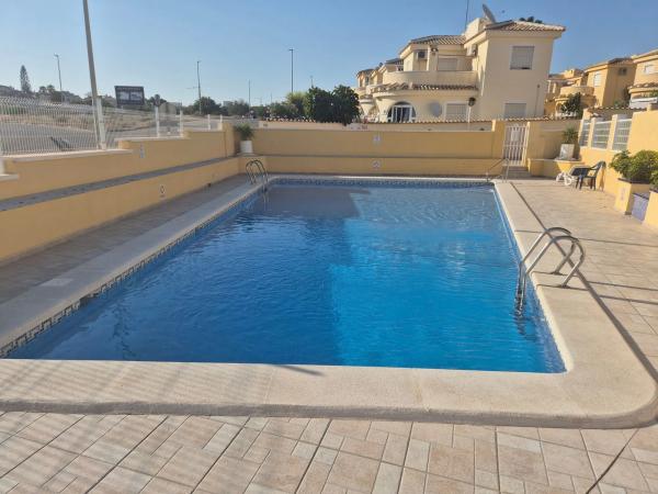 Casa independiente en plaza de Europa, 63