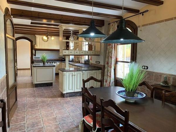 Casa independiente en avenida de los Regantes, 101