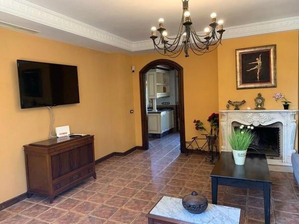 Casa independiente en avenida de los Regantes, 101