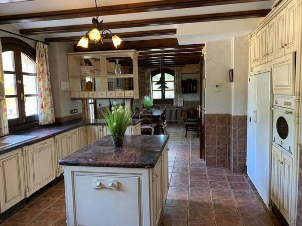 Casa independiente en avenida de los Regantes, 101