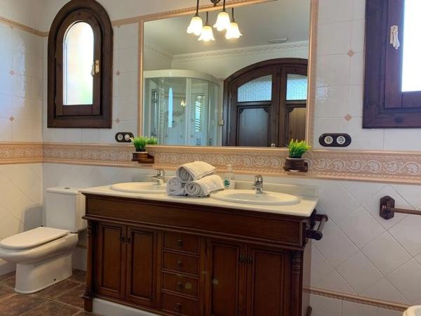 Casa independiente en avenida de los Regantes, 101