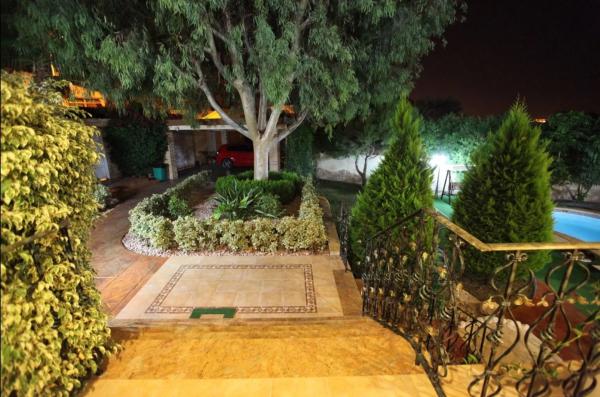 Casa independiente en calle de los Almendros