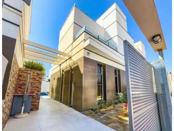 Casa independiente en calle Tarancon