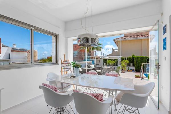 Casa independiente en calle Islas Chafarinas, 15