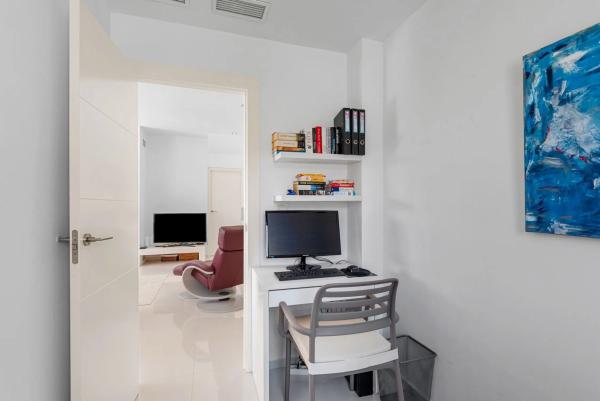 Casa independiente en calle Islas Chafarinas, 15