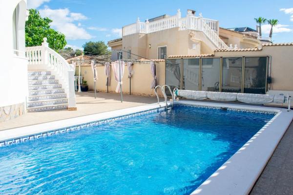 Casa independiente en calle Estocolmo s/n