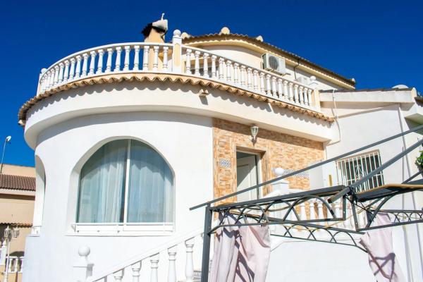 Casa independiente en calle Estocolmo s/n