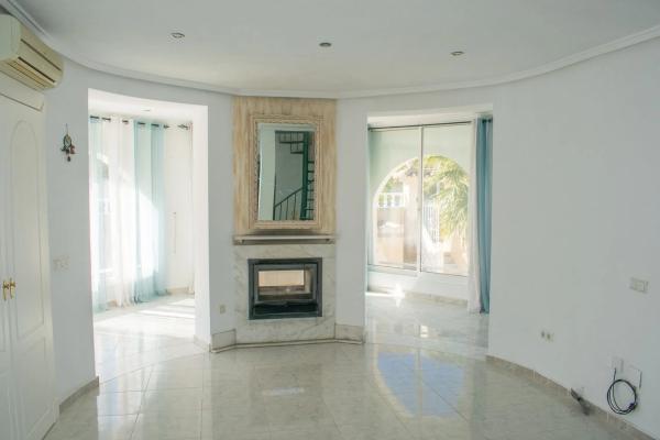 Casa independiente en calle Estocolmo s/n