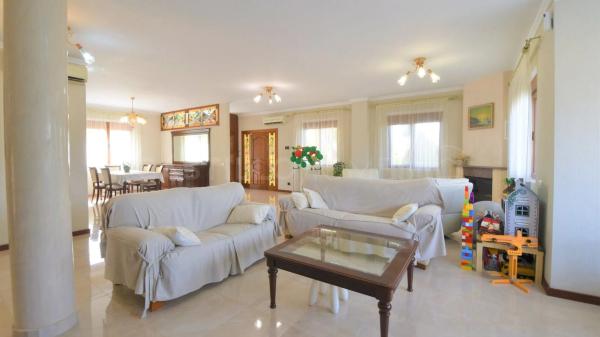 Casa independiente en calle de los Almendros, 31