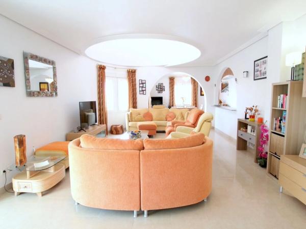 Casa independiente en calle Pico Revolcadores