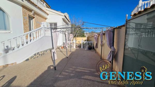 Casa independiente en calle Estocolmo