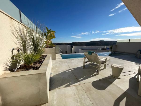 Casa independiente en avenida del Recorral