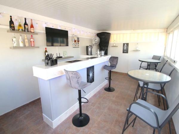 Casa independiente en calle Rio Tinto