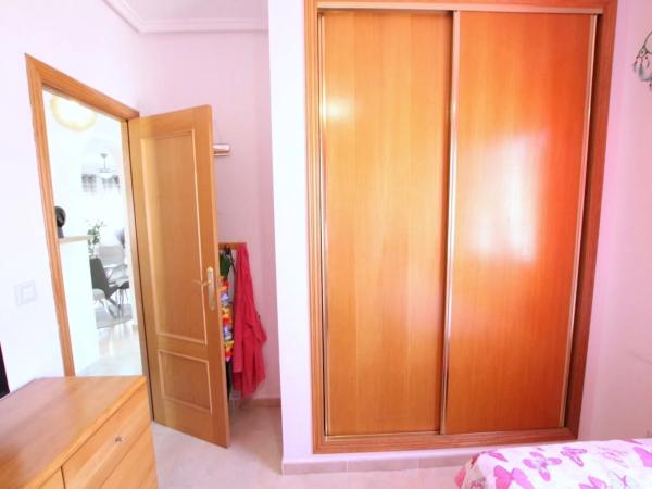 Casa independiente en calle Rio Tinto