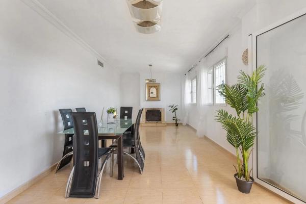 Casa independiente en paseo de Bo Astrom Nˡ 101, 33