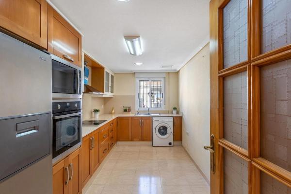 Casa independiente en paseo de Bo Astrom Nˡ 101, 33