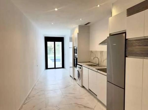 Casa independiente en calle Onda