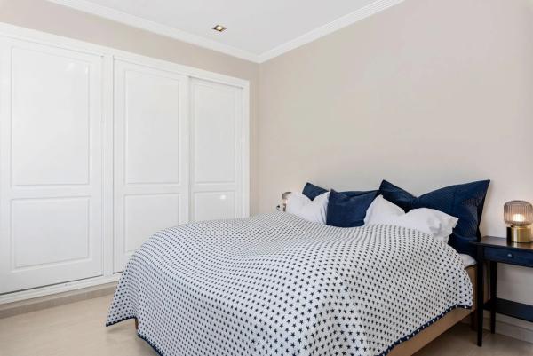 Casa independiente en calle Islas Alhucemas, 2