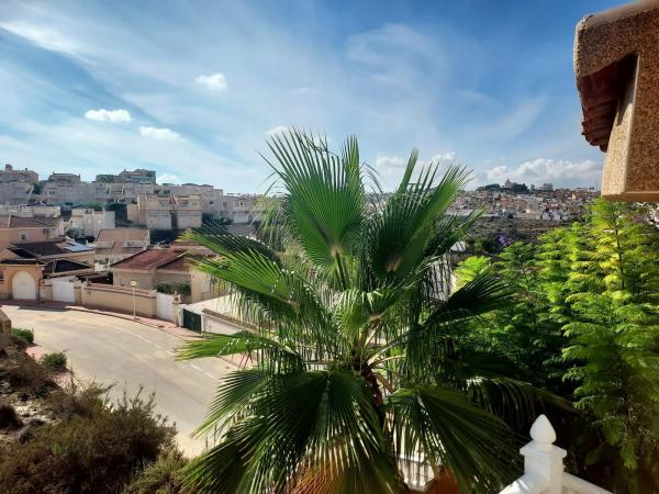 Casa independiente en calle Sierra de Cazalla, 2